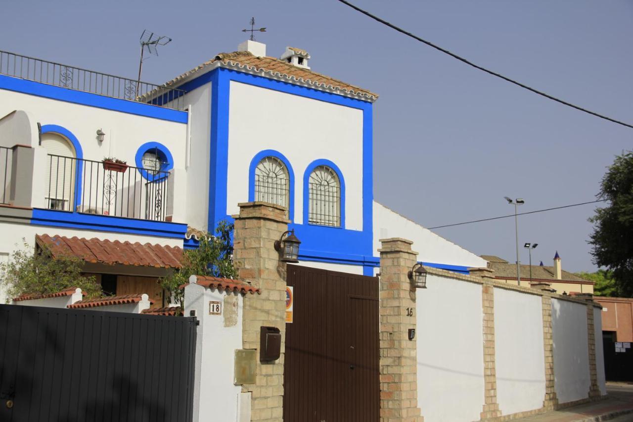 Casa Rural Villa Montecarmelo Sanlucar la Mayor Exterior photo